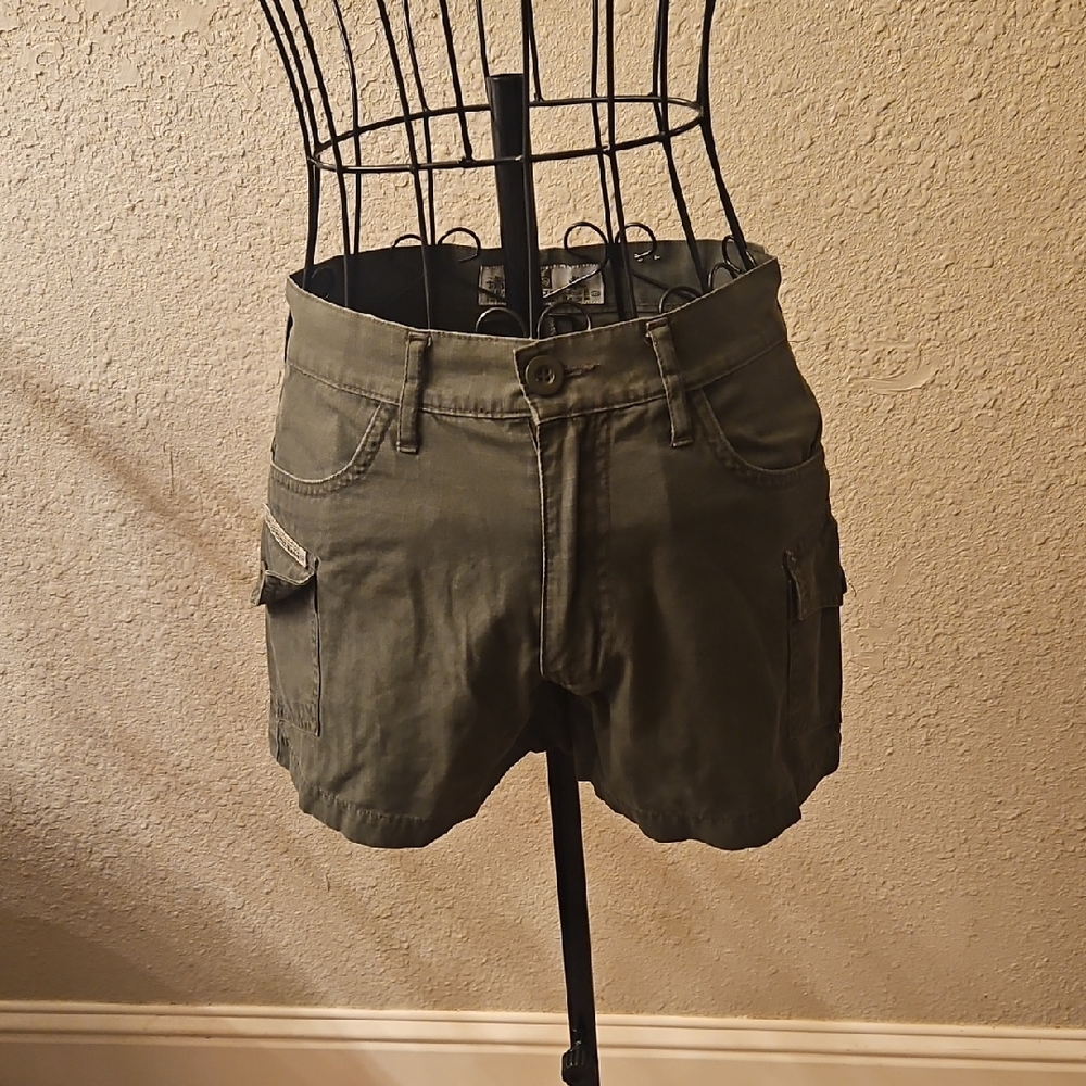 LEI Women's Green Cargo Shorts
